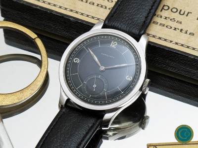 Longines  12.68 Calatrava with extremely rare black sector dial from the 30's