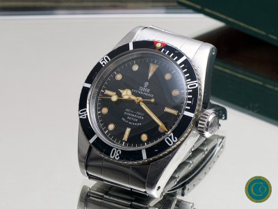 Tudor 7924 top