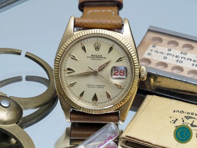 18k gold Rolex 6605 Datejust from 1957 with beautiful SWISS Radium dial.     