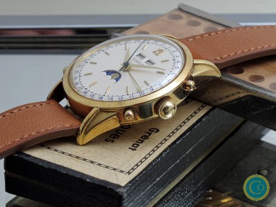 Rare 18k gold MK1 Gübelin Triple Calendar moonphase from 1952 