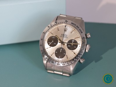  Rolex 6239 Cosmograph Daytona with dark brown tropical sub dials.
