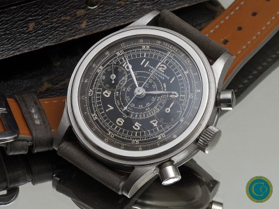 Leonidas waterproof step case chronograph from the 30's 