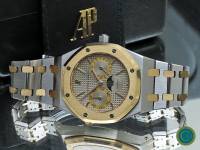 Audemars Piguet Royal Oak Day-Date Moonphase ref 25594SA