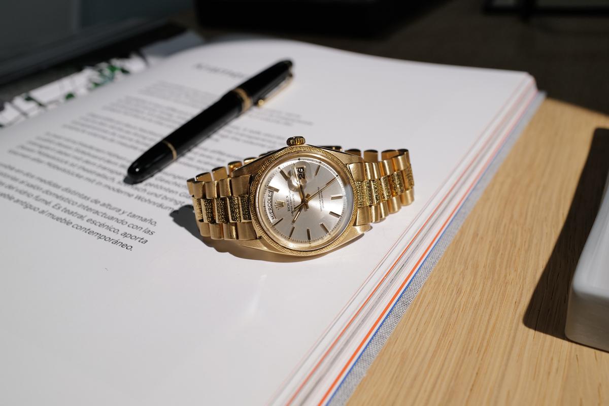 Extremely Rare Rolex Day-Date Ref. 1811 | Moiré Finish 